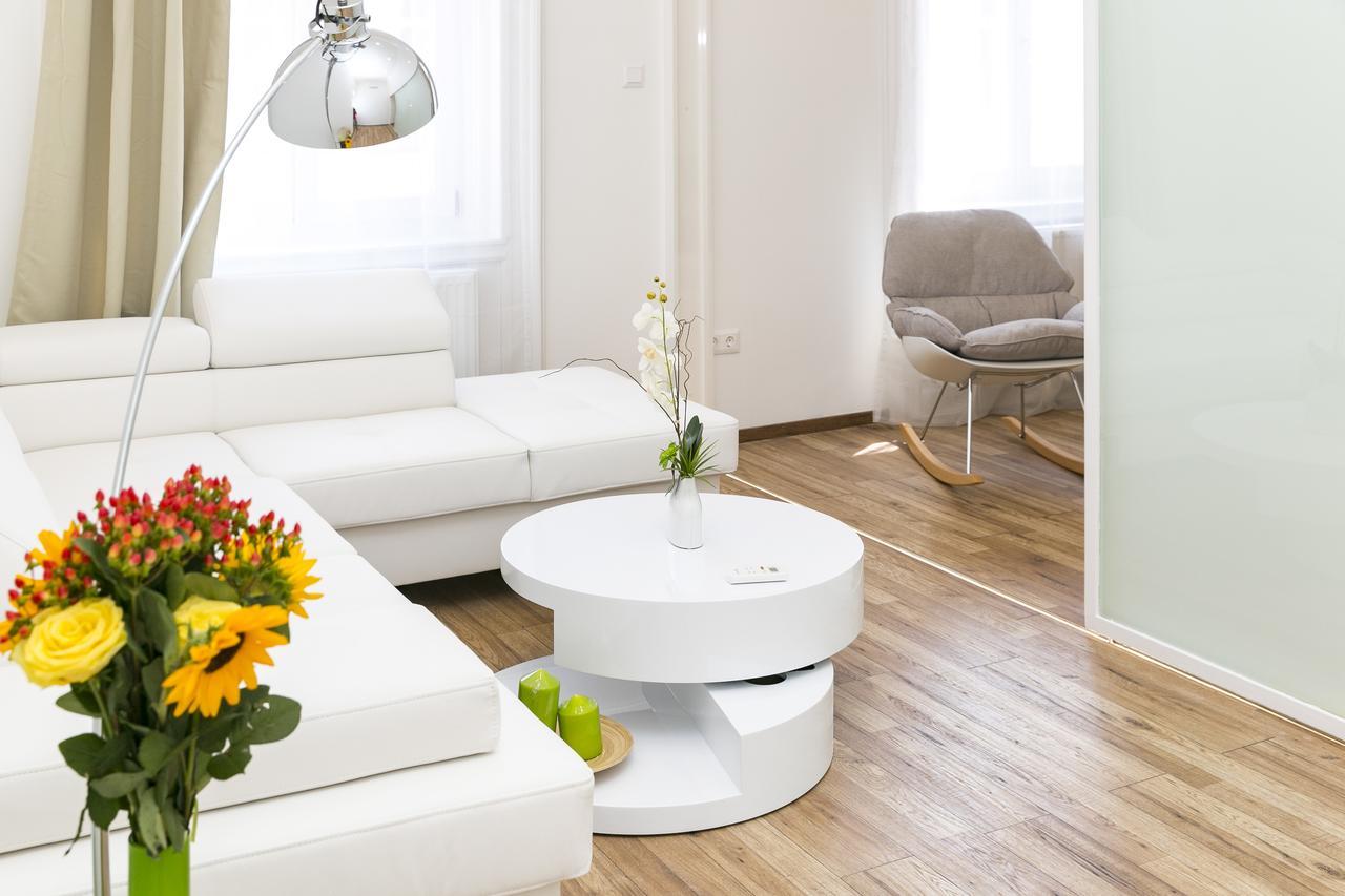 Apartament Convenience & Chic By The Basilica Budapeszt Zewnętrze zdjęcie
